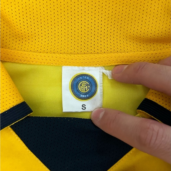 Vintage Inter FC Soccer Jersey Polo in Yellow with Pirelli Logo - Picture 4 of 5